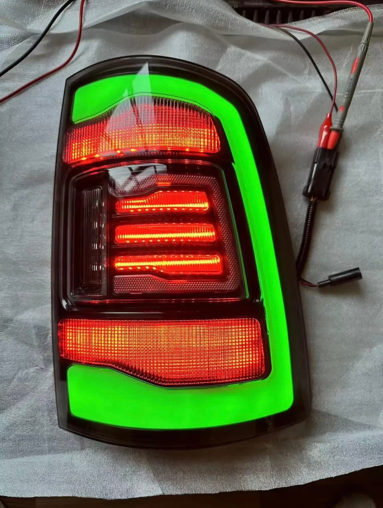 09-18 Dodge Ram Tail LIghts